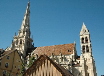 Cathedrale-st-lazare-d-autun-et-les-hauts-quartiers