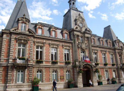 Hotel de ville-fontainebleau-napoleon III